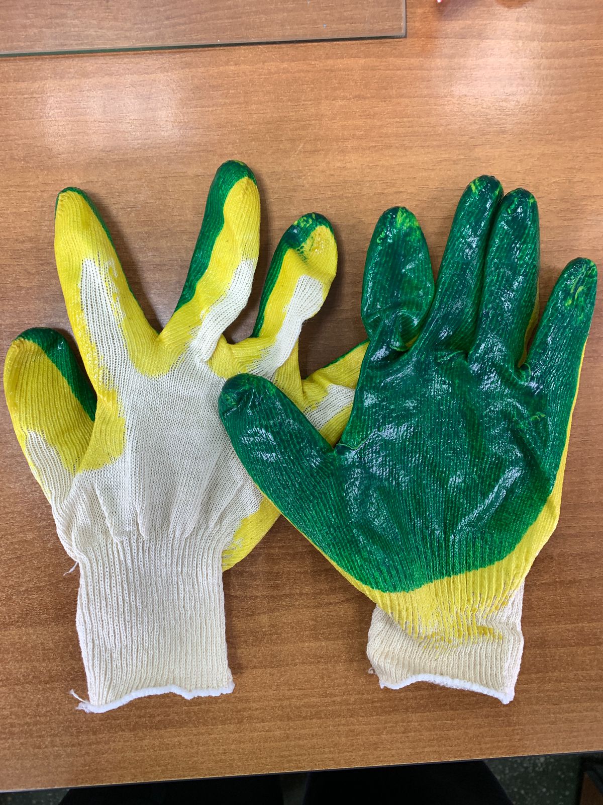 Перчатки с 2х слойным латексным покрытием зелёные